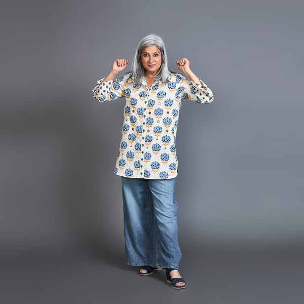 SVARA Block Printed shirt - BLUE Ivory