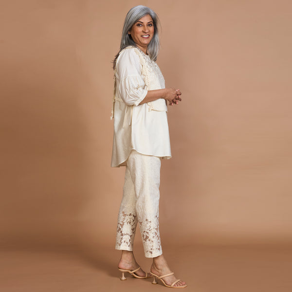 VERA Cutwork Bib 3 Piece Set