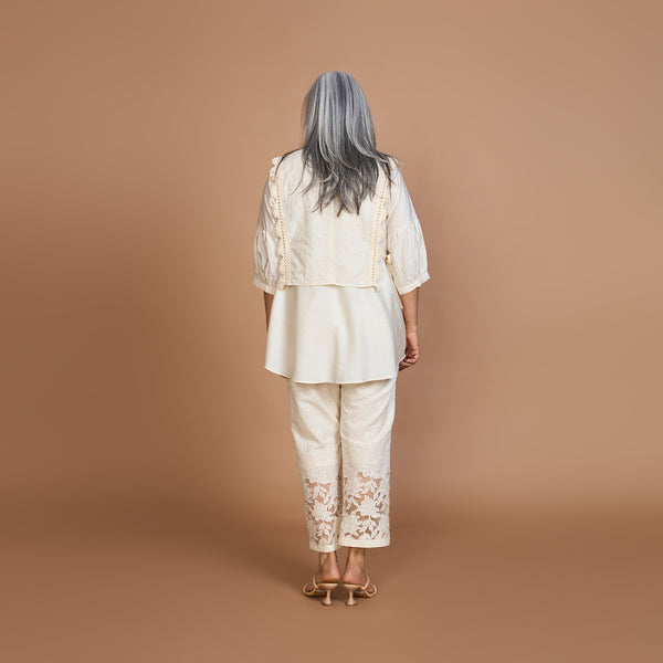 VERA Cutwork Bib 3 Piece Set